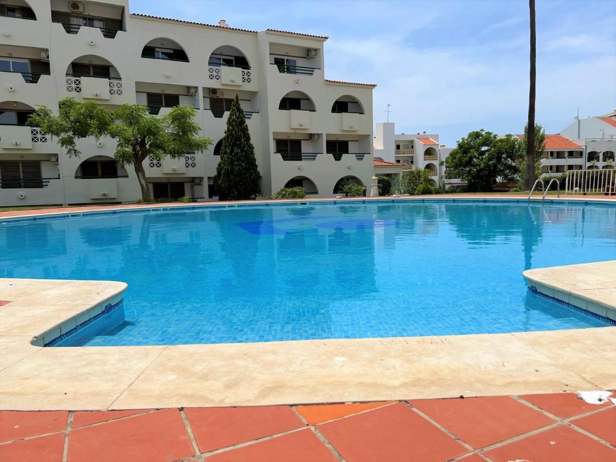 Appartamento Albufeira Twins 2 With Pool By Homing Esterno foto