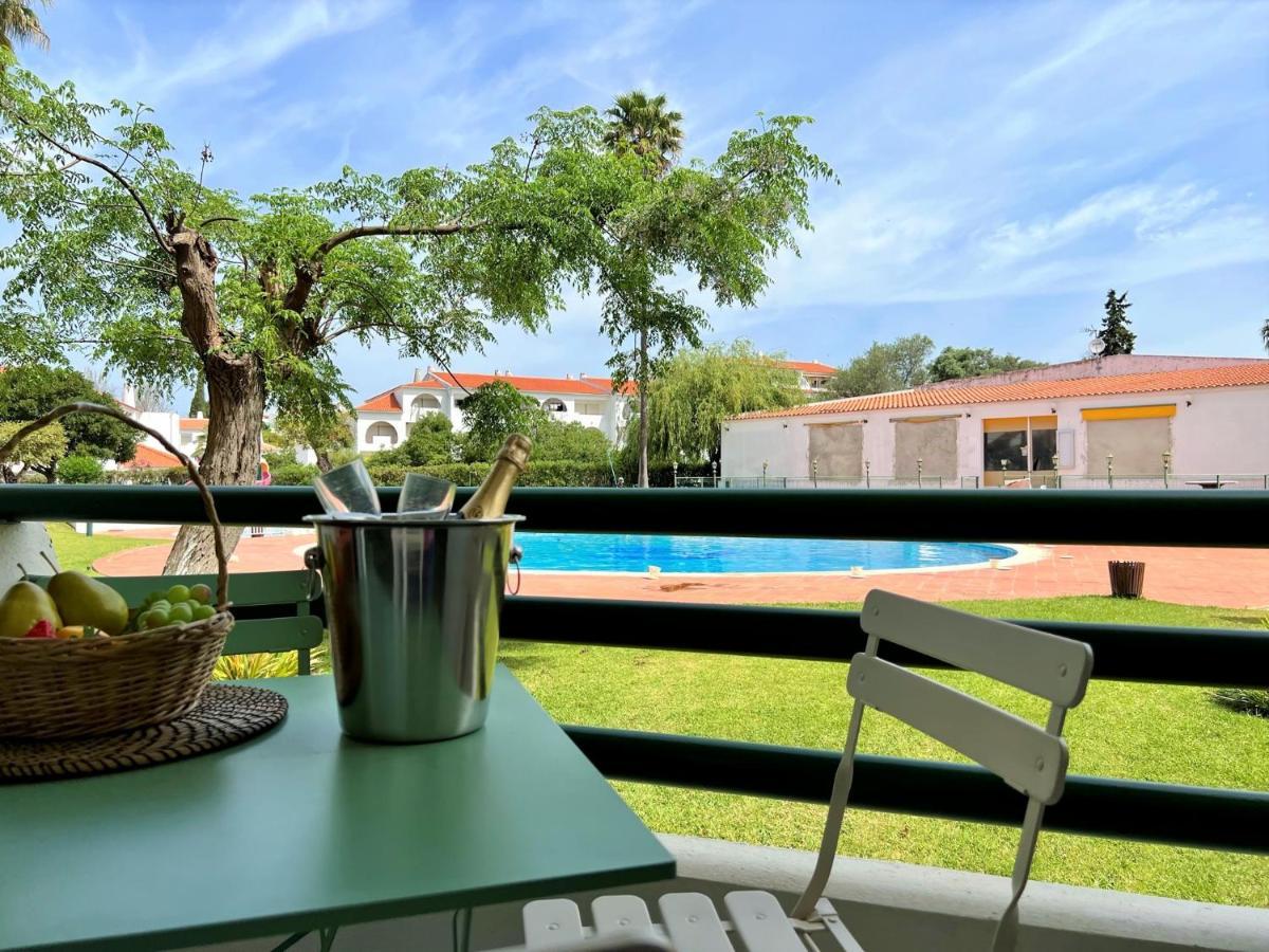 Appartamento Albufeira Twins 2 With Pool By Homing Esterno foto