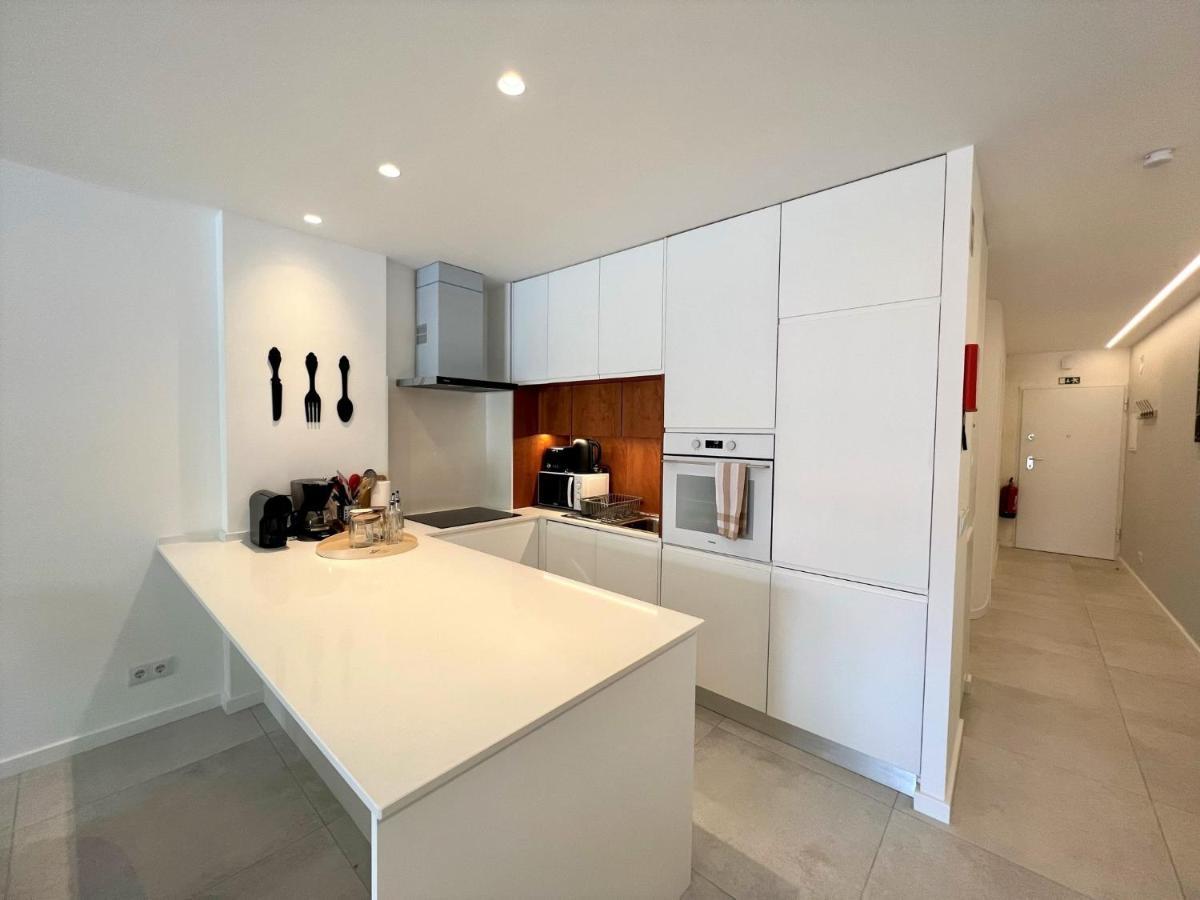 Appartamento Albufeira Twins 2 With Pool By Homing Esterno foto